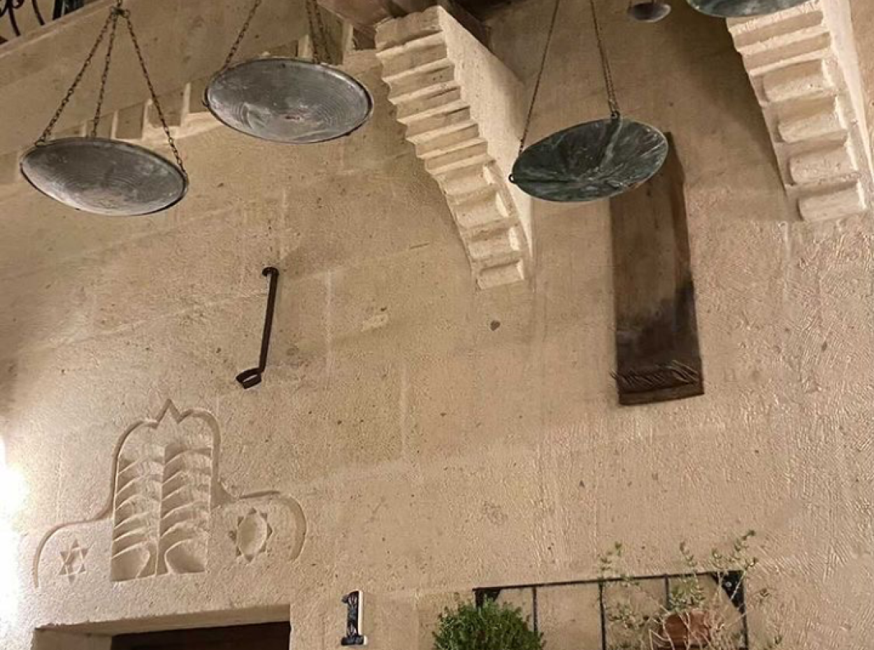 In Stone House (Çavuşin, Göreme)