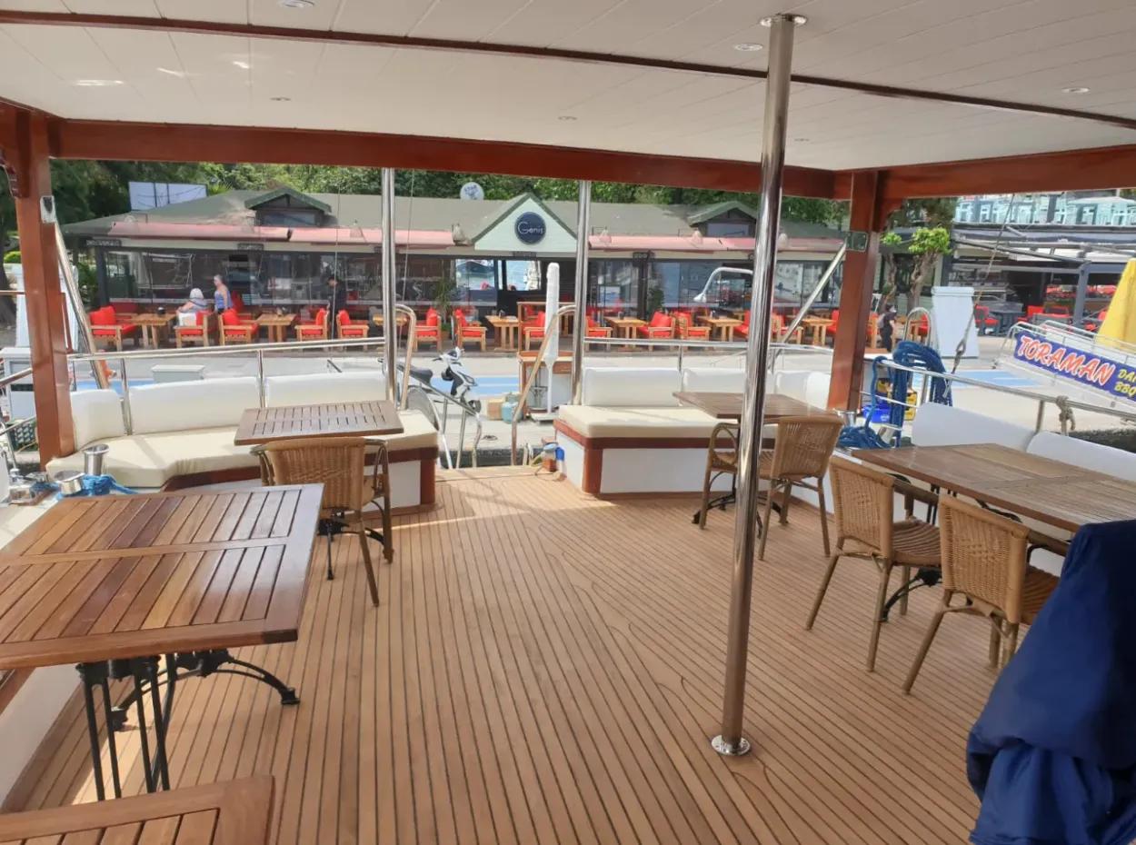 12 Adalar Tekne Turu