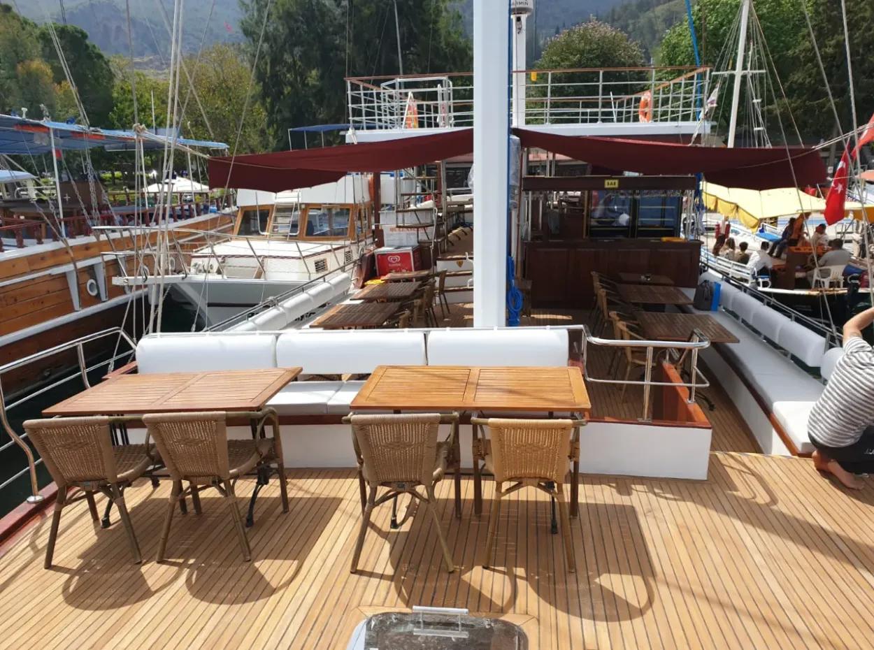 12 Adalar Tekne Turu