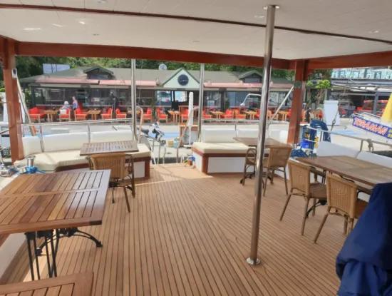 12 Adalar Tekne Turu